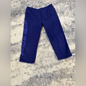 Under armour girls size ysm Capri pants